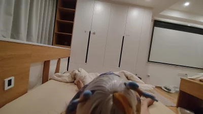 明日方舟黍cos口爆吞精